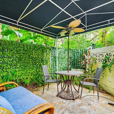 Peaceful Studio Near Golf Course In Clearwater!